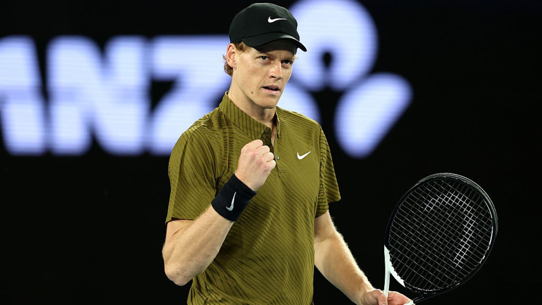 Sinner somete a Shelton y se cita con Djokovic en semifinales del Open de Australia