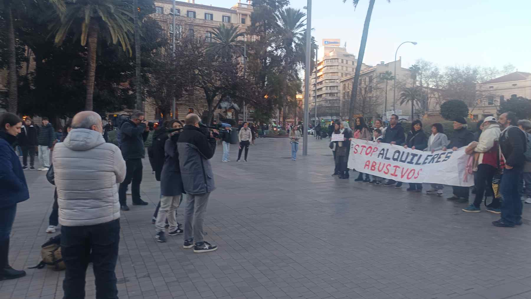 Más periodistas que manifestantes en la marcha de Palma contra el fin de la moratoria de los desahucios