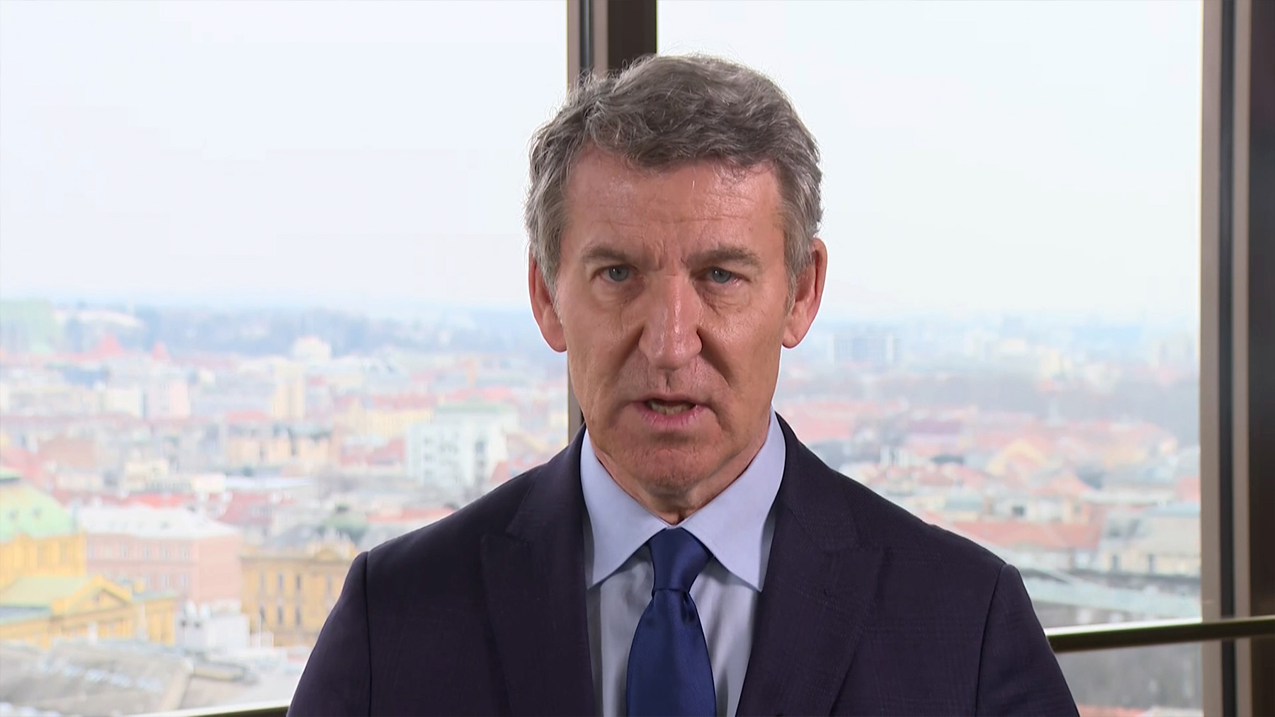 Feijóo pide a la UE que investigue el accidente de Adamuz y critica las mentiras del Gobierno