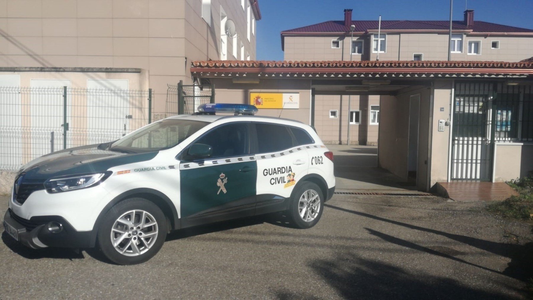 Violencia de género en Mos: hallan a una mujer acuchillada en su casa y la Guardia Civil busca a su pareja