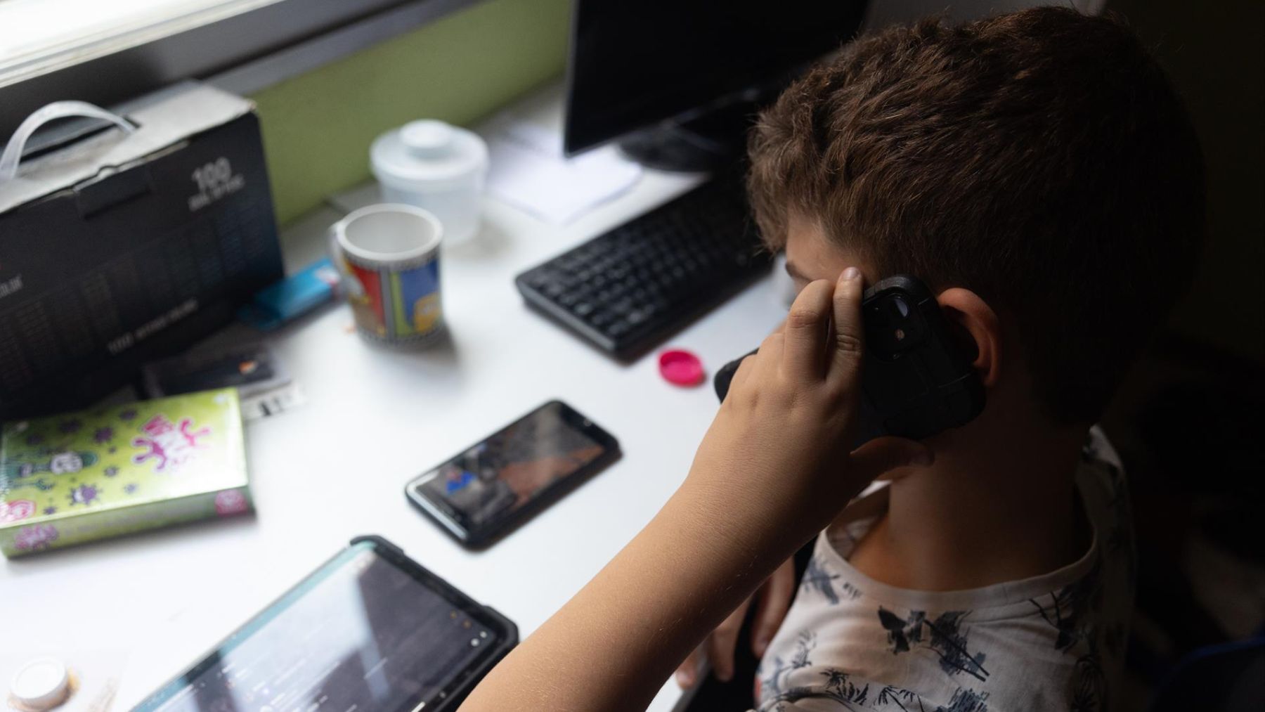 Pantallas desde la cuna: el preocupante dato sobre los niños de Baleares que alerta a los expertos