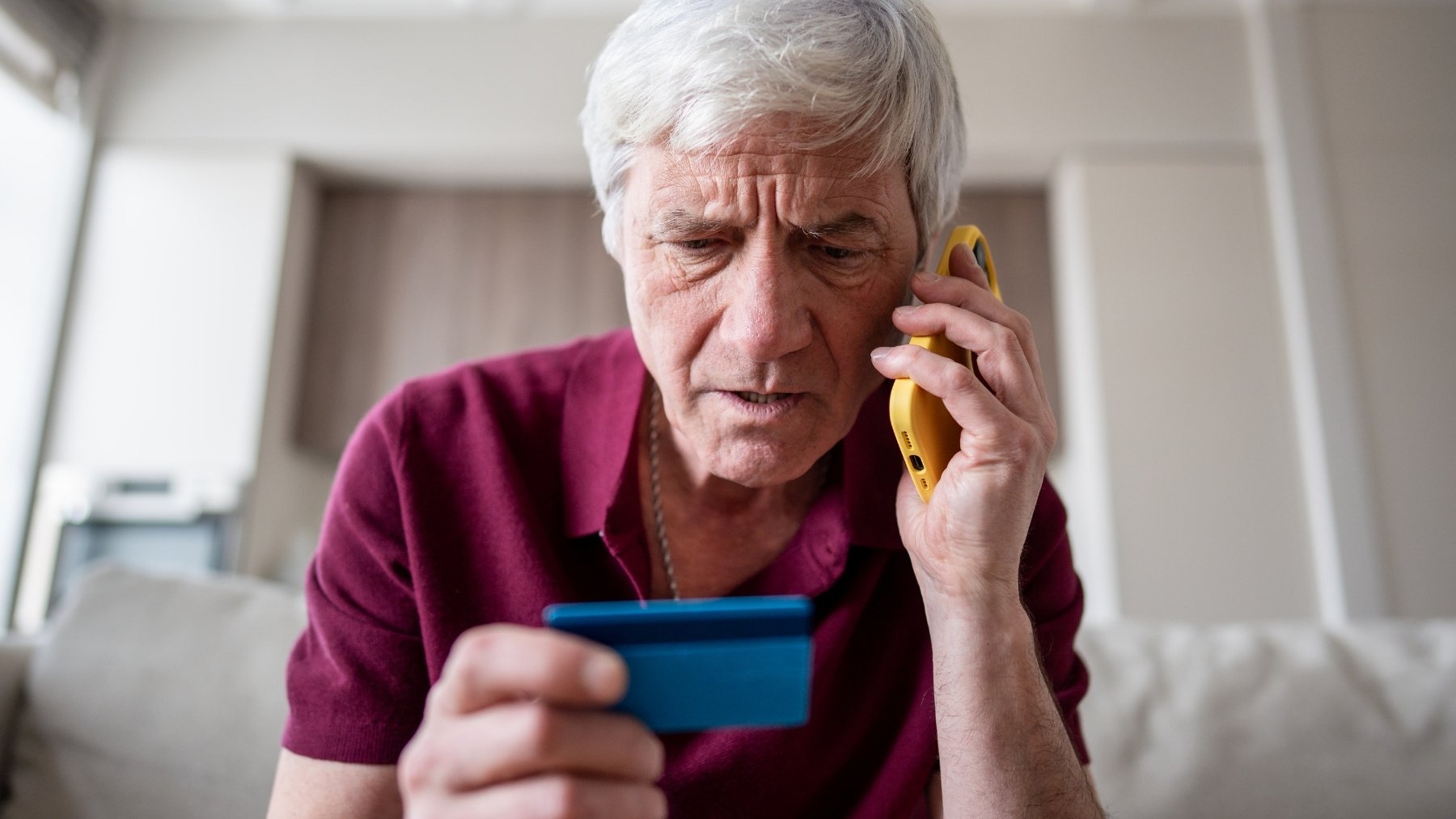 La OCU alerta por la estafa de moda que te roba por teléfono: hasta 50 euros por llamada