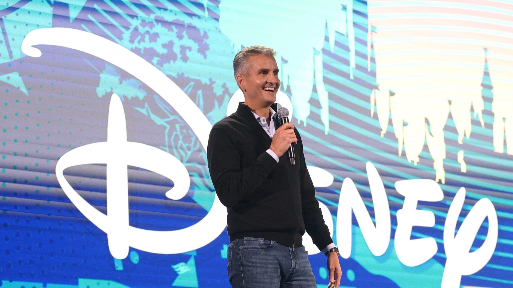 Disney anuncia su nuevo CEO: Josh D’Amaro liderará la dirección ejecutiva tras la salida de Bob Iger