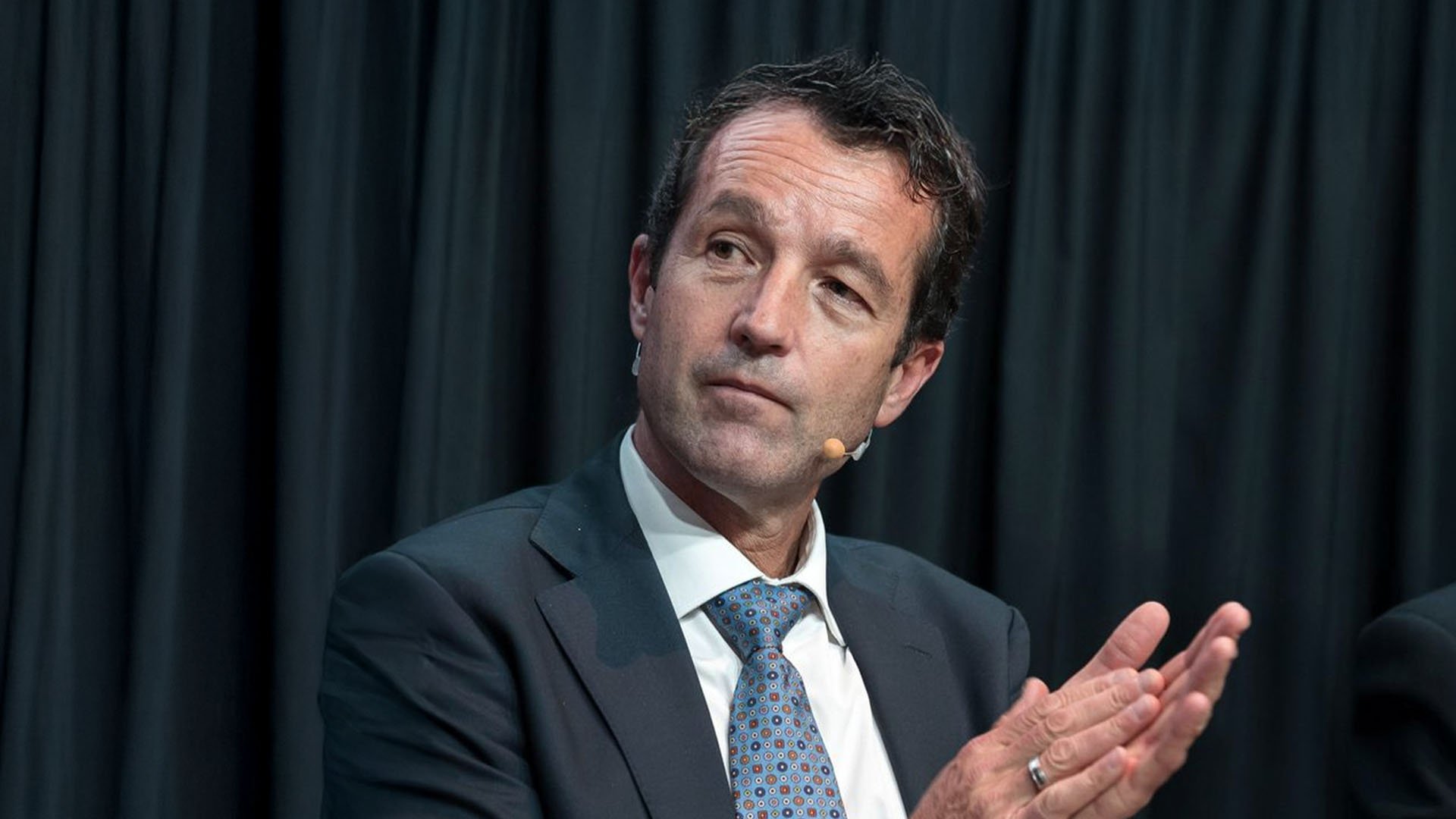 Ángel Escribano no dimitirá bajo ningún concepto: la operación entre Indra y EM&E se hará como decida el consejo