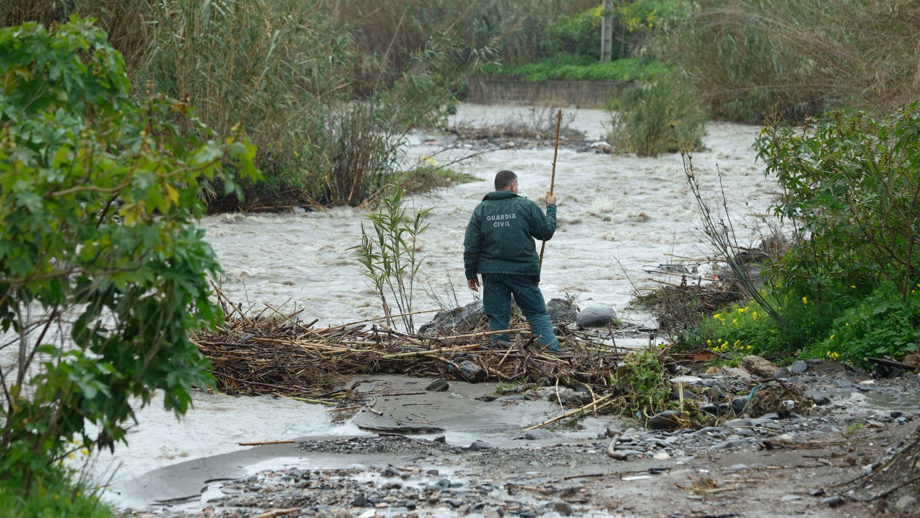Última hora de la borrasca Leonardo en España, en directo hoy | Inundaciones, cortes de carreteras y alertas de AEMET del temporal