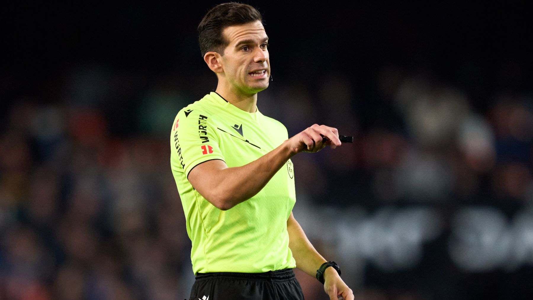 El árbitro que expulsó a tres jugadores del Real Madrid en el Bernabéu pitará el Barcelona-Mallorca