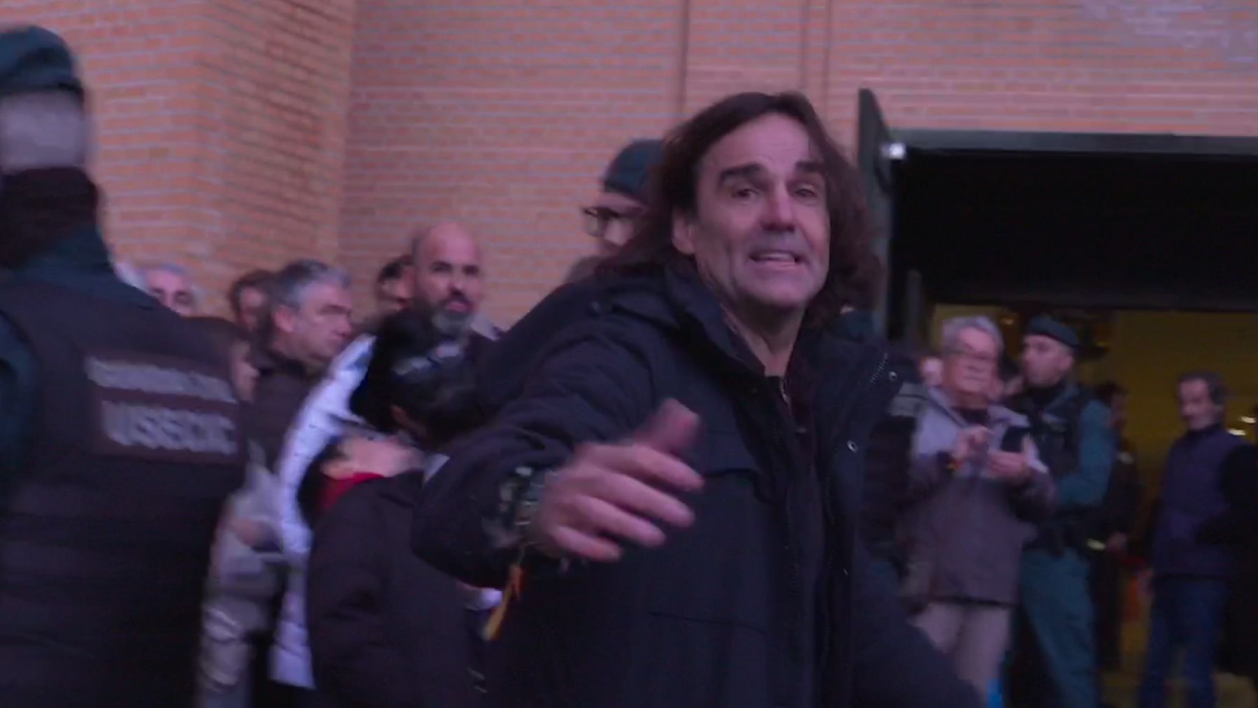 Monzón (Huesca): ridículo de la alerta antifascista ante la respuesta masiva a Vox en final de la campaña