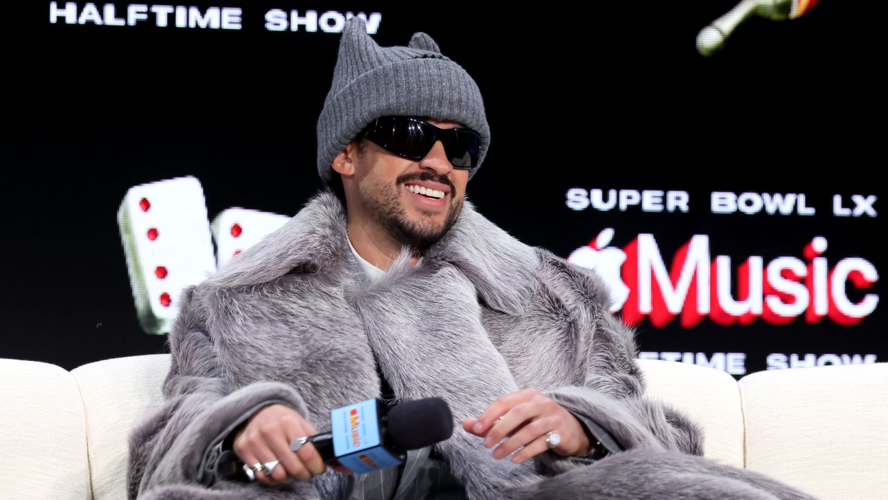 A qué hora empieza la actuación de Bad Bunny en el descanso de la Super Bowl 2026 y cómo ver por televisión en directo y en vivo online