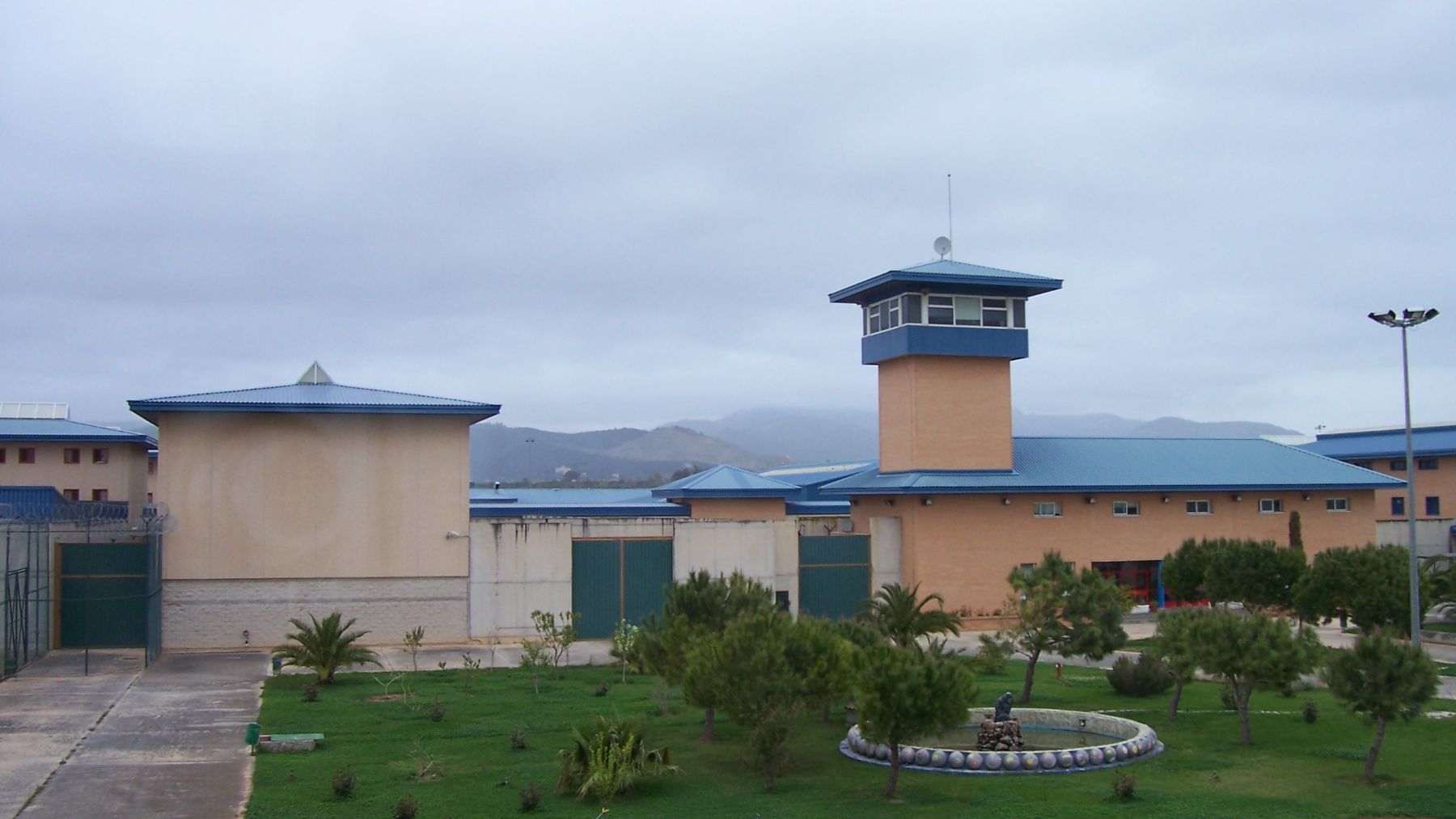 Juzgan a un preso de la cárcel de Palma por aprovechar las visitas de su hija de 3 años para abusar de ella