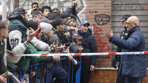 inmigrantes, regularización, sin papeles, Francia, alerta, SUP, policías, sucesos