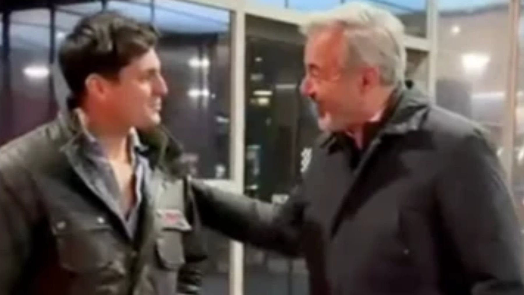 Los gurús electorales de Génova se desmarcan de Vito Quiles: propusieron a dos grupos zaragozanos para el cierre de campaña de Azcón