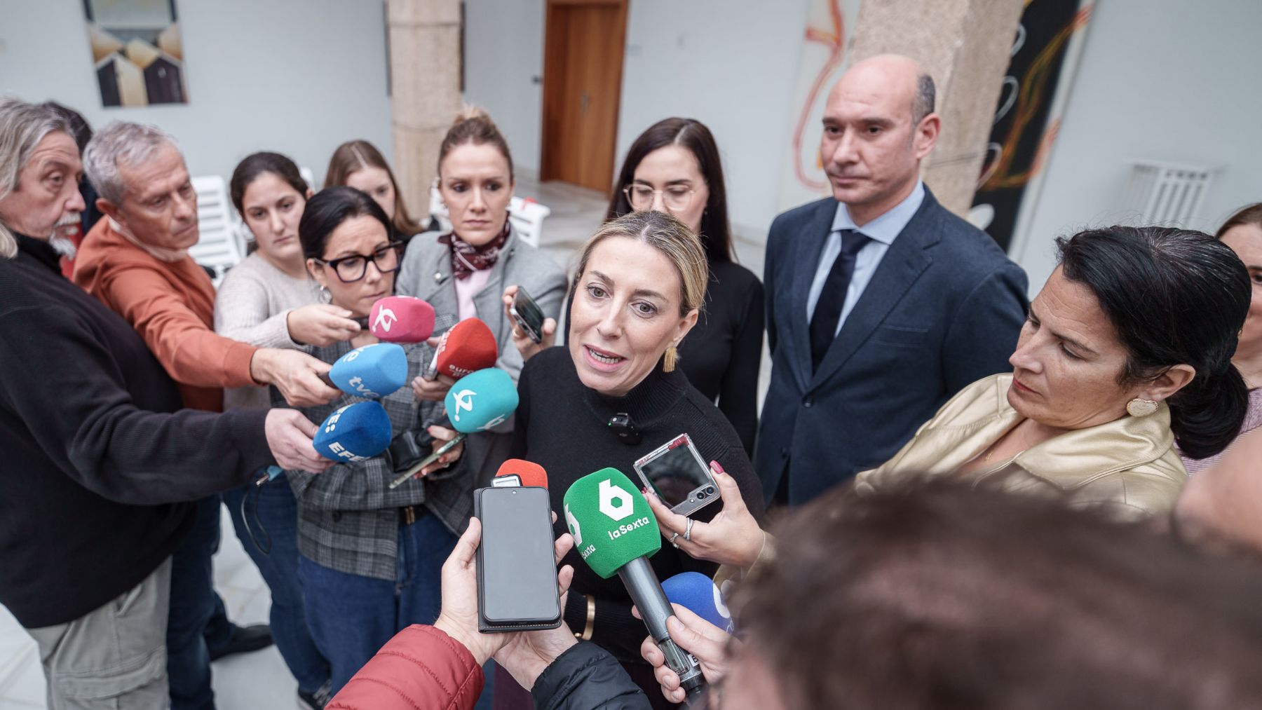 Guardiola revela que llamó al PSOE para pedirle la abstención pero confía en cerrar un acuerdo con Vox