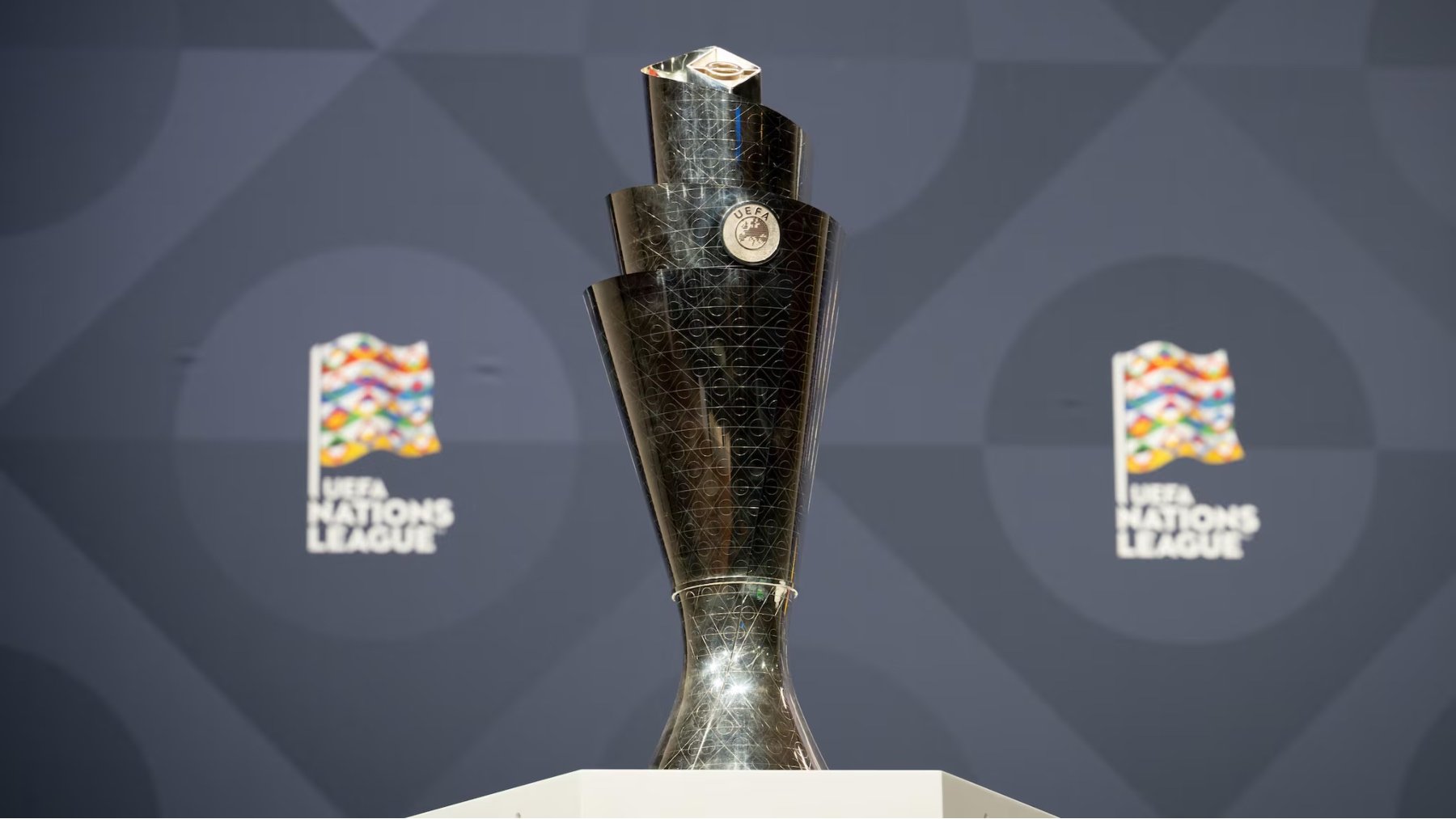 El trofeo de campeón de la Nations League. (UEFA)