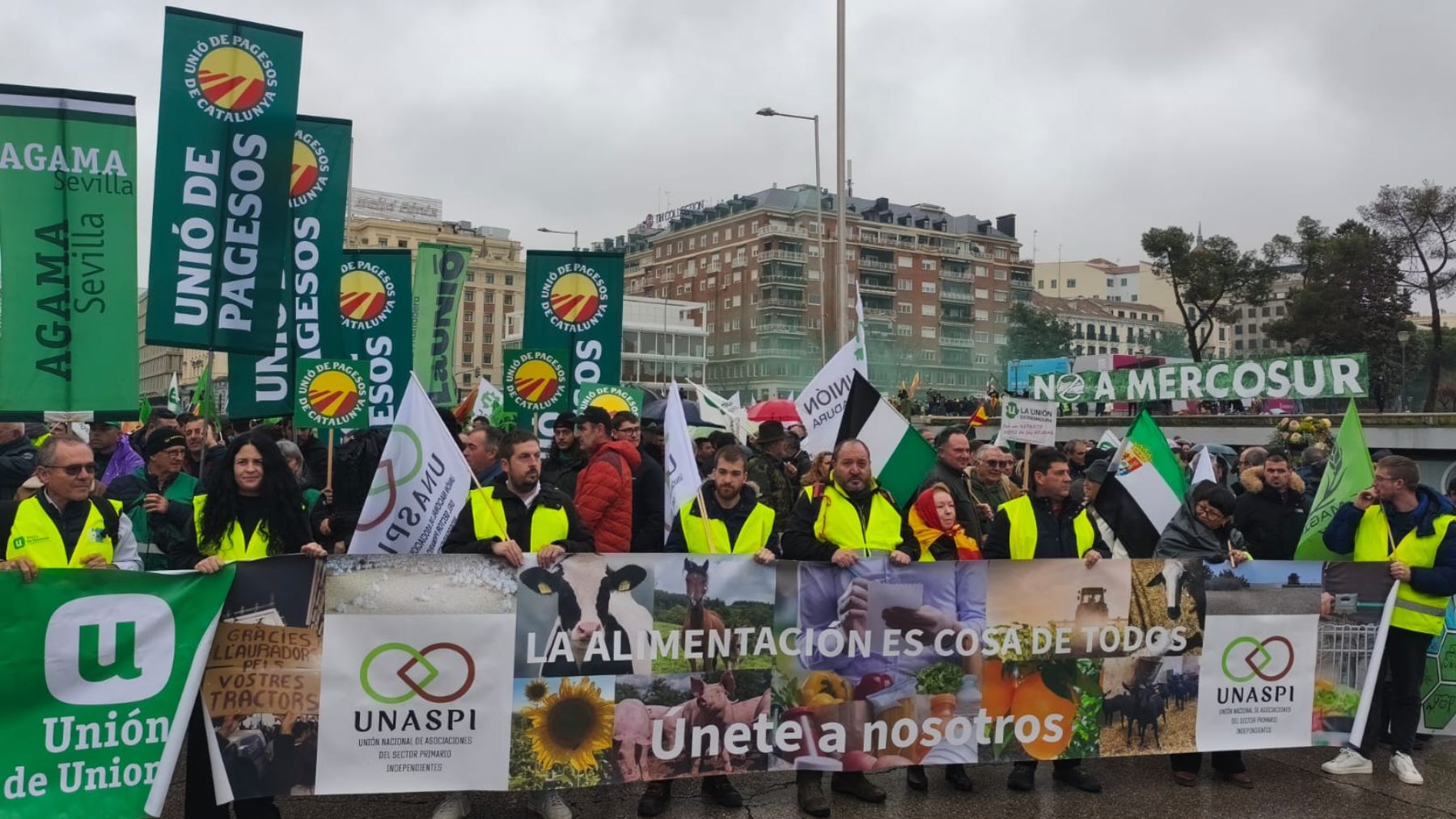 El Gobierno vetó a los agricultores meter 1.000 tractores y un escenario en la protesta tras permitirlo