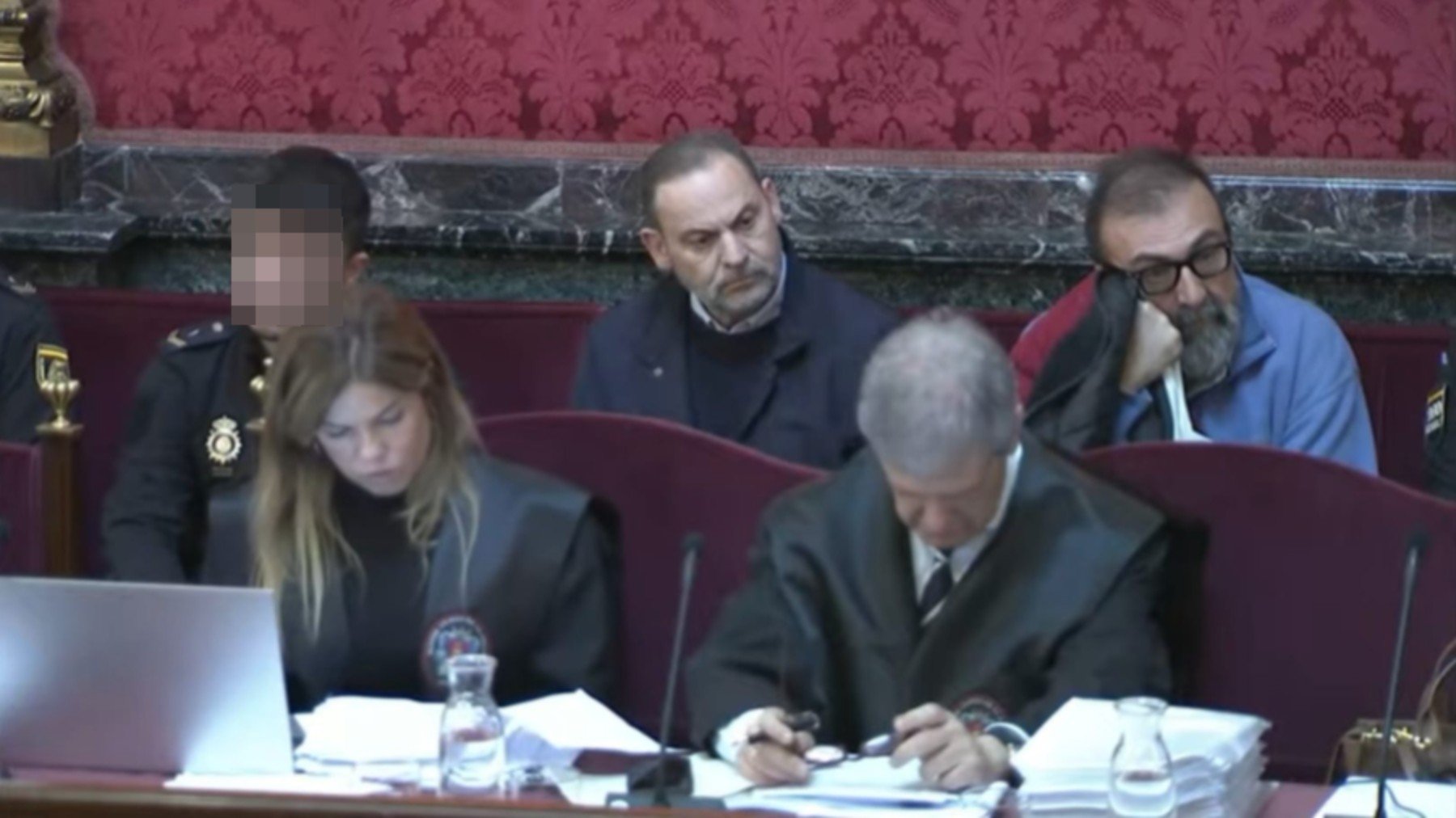 La imagen de Ábalos en el Supremo, primer ministro de Sánchez sentado en el banquillo