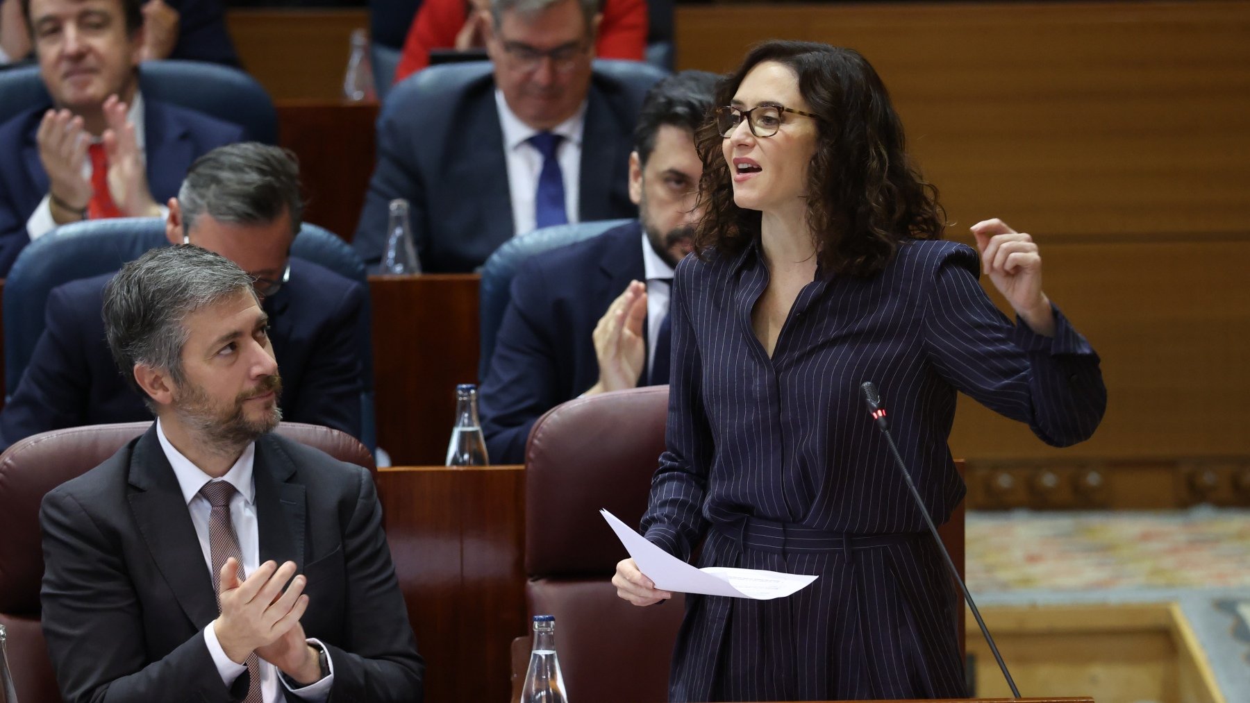 Ayuso desmonta el bulo de la izquierda: la medalla a EEUU es para una nación, no para Trump