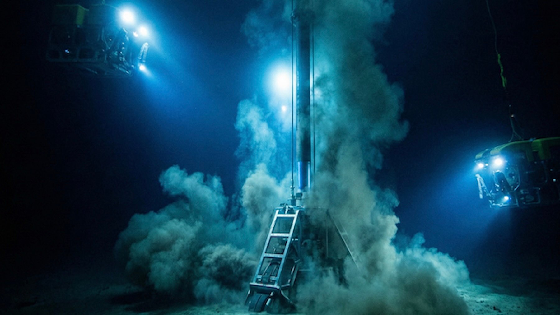 Vuelco sorprendente en la carrera minera: Japón encuentra piedras con tierras raras a 6000 metros bajo el mar