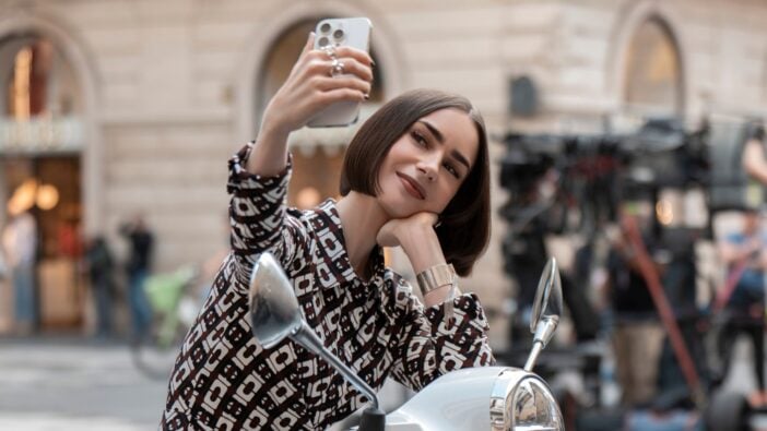 Emily en Par&iacute;s