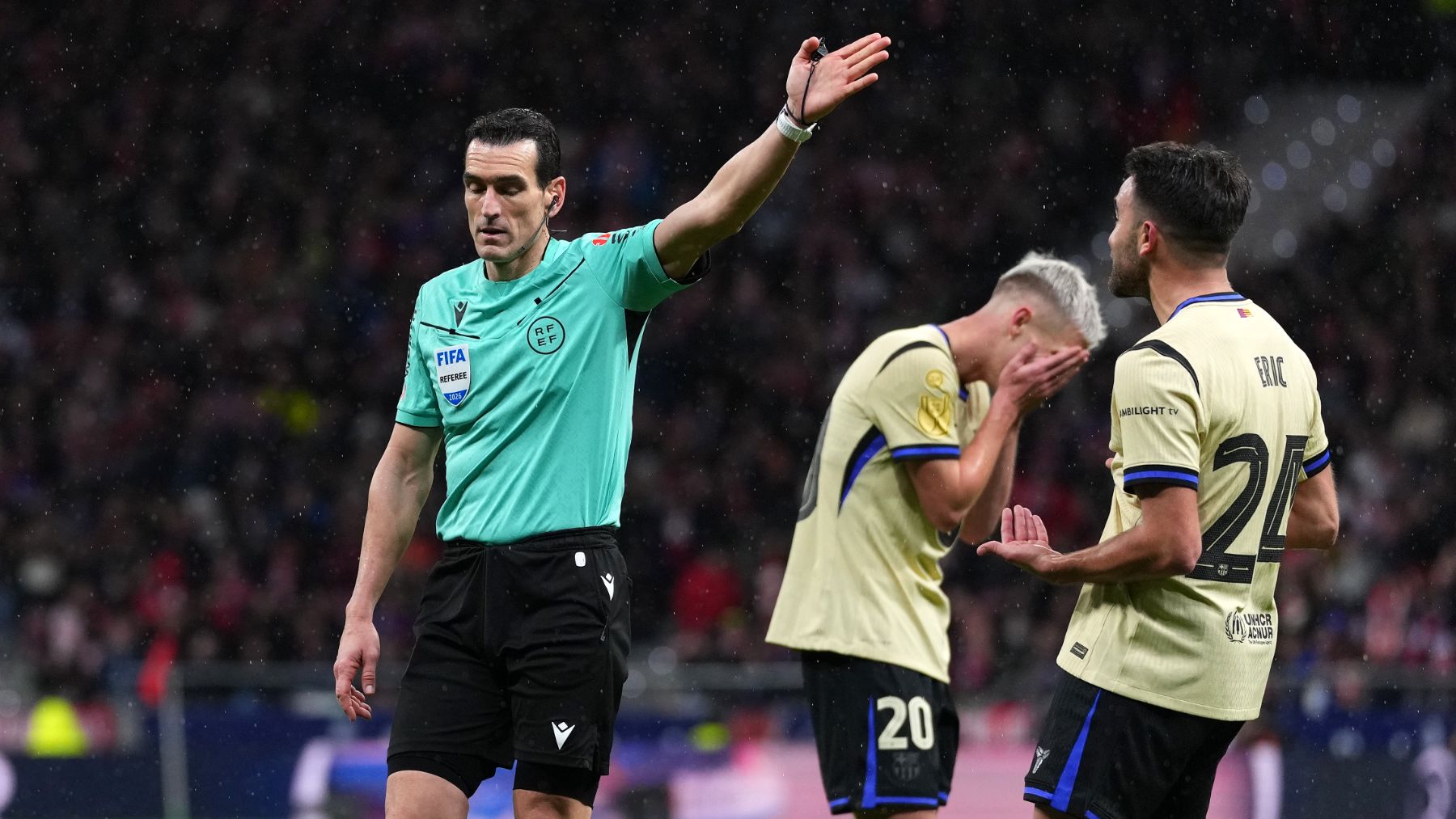 El Barcelona estalla: presentará una queja forma a la Federación por el arbitraje de Martínez Munuera