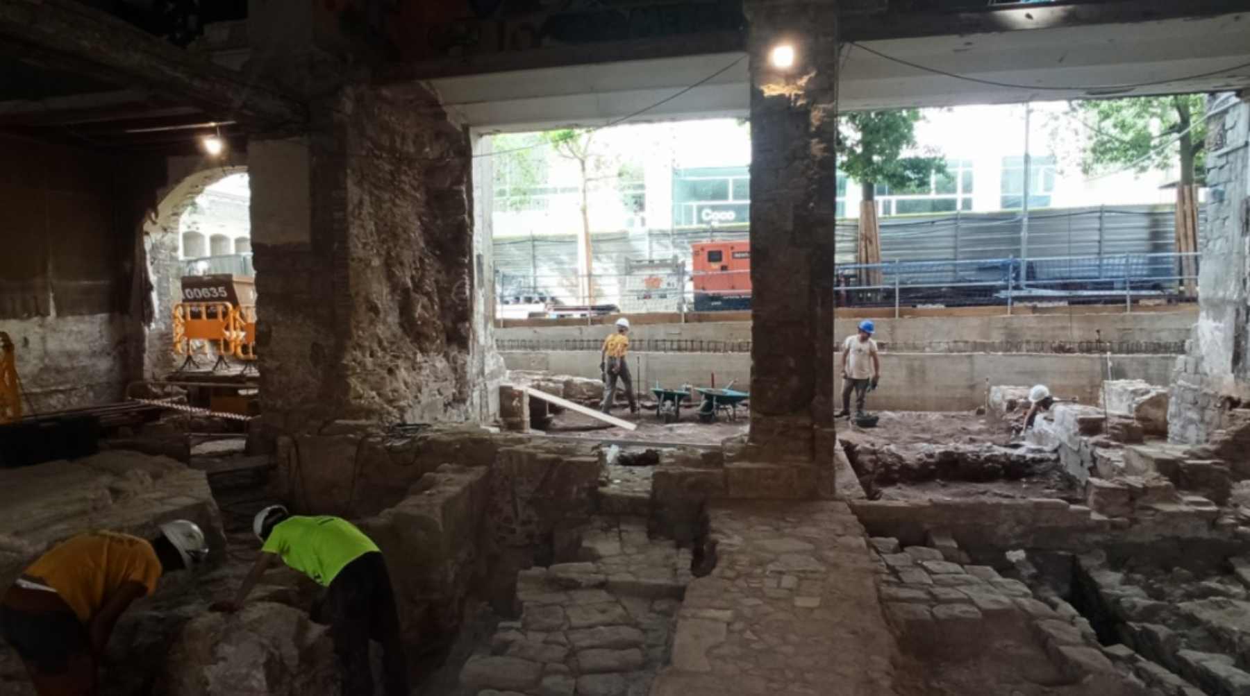 Lo que han encontrado en Barcelona reescribe la historia: hornos medievales en mitad del Raval