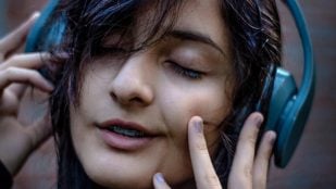 Palabras raras del español, cuántas sílabas tiene oía según la RAE, oír en la RAE, sílabas de oía en la RAE.