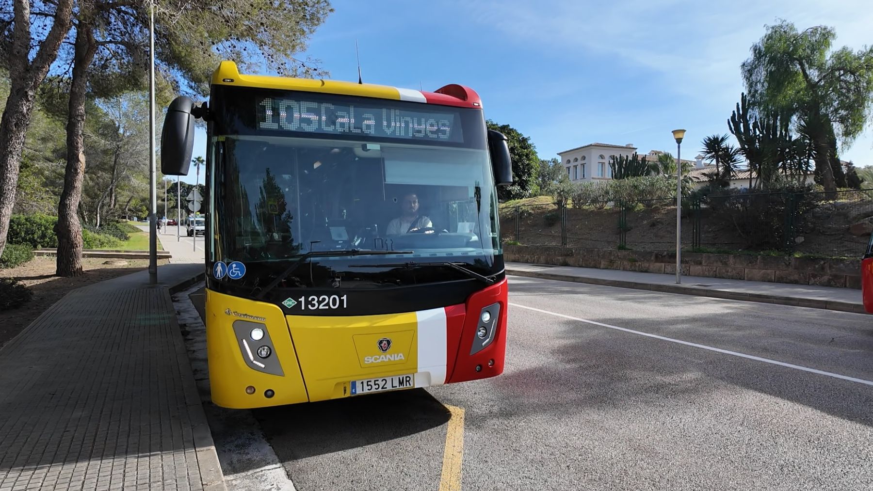 La línea 105 del TIB que recorre Calvià.