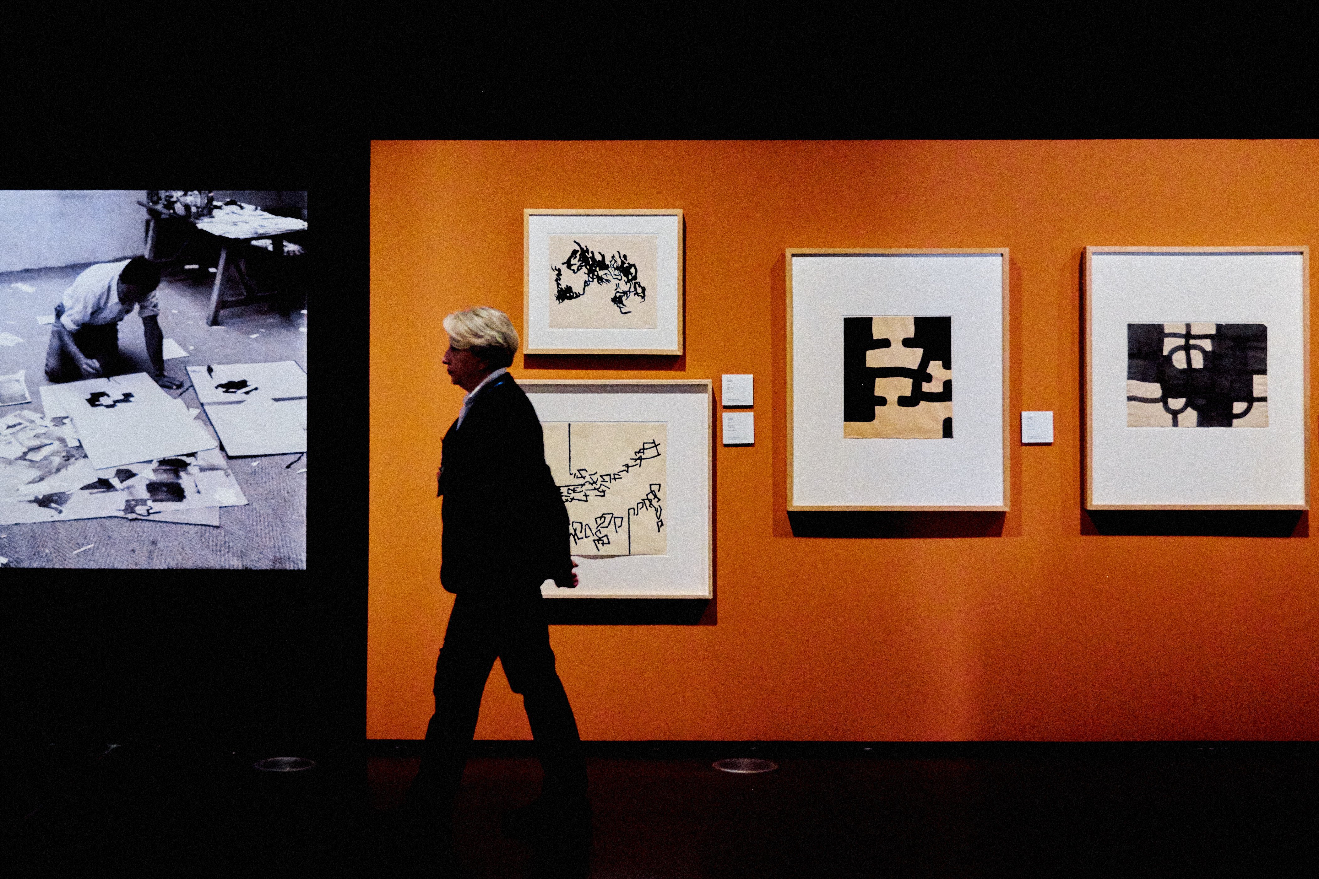Eduardo Chillida en Madrid: una exposición de más de 100 obras relatan la relación del escultor con el espacio