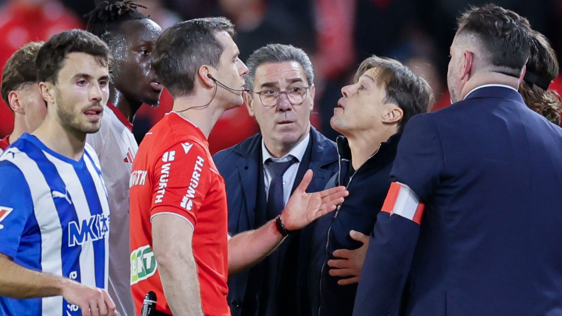 Almeyda es sancionado con siete partidos por su expulsión ante el Alavés