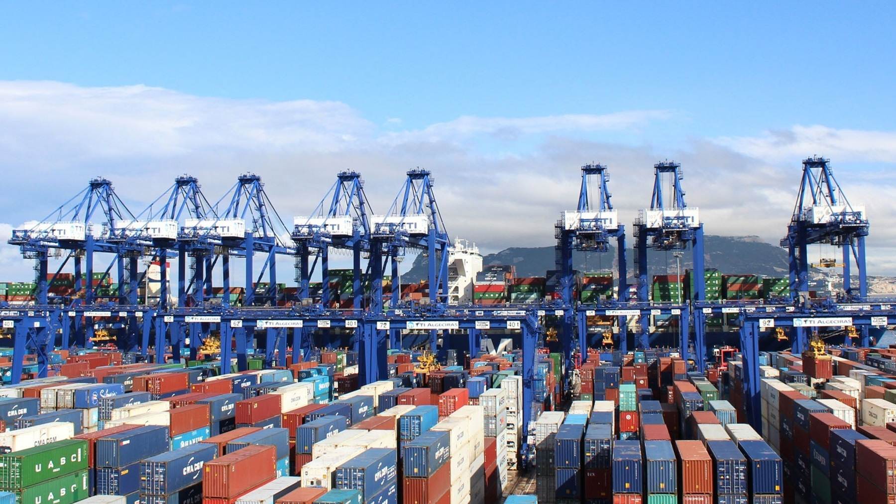 España enfrenta la caída de exportaciones a EEUU en 2025 con otros destinos como África y Asia