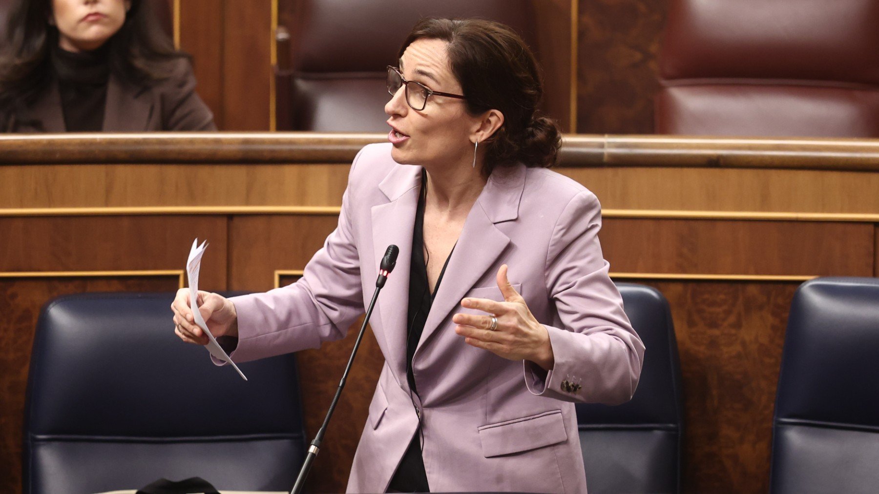 La huelga de médicos destapa jornadas de hasta 100 horas semanales que Mónica García evita negociar