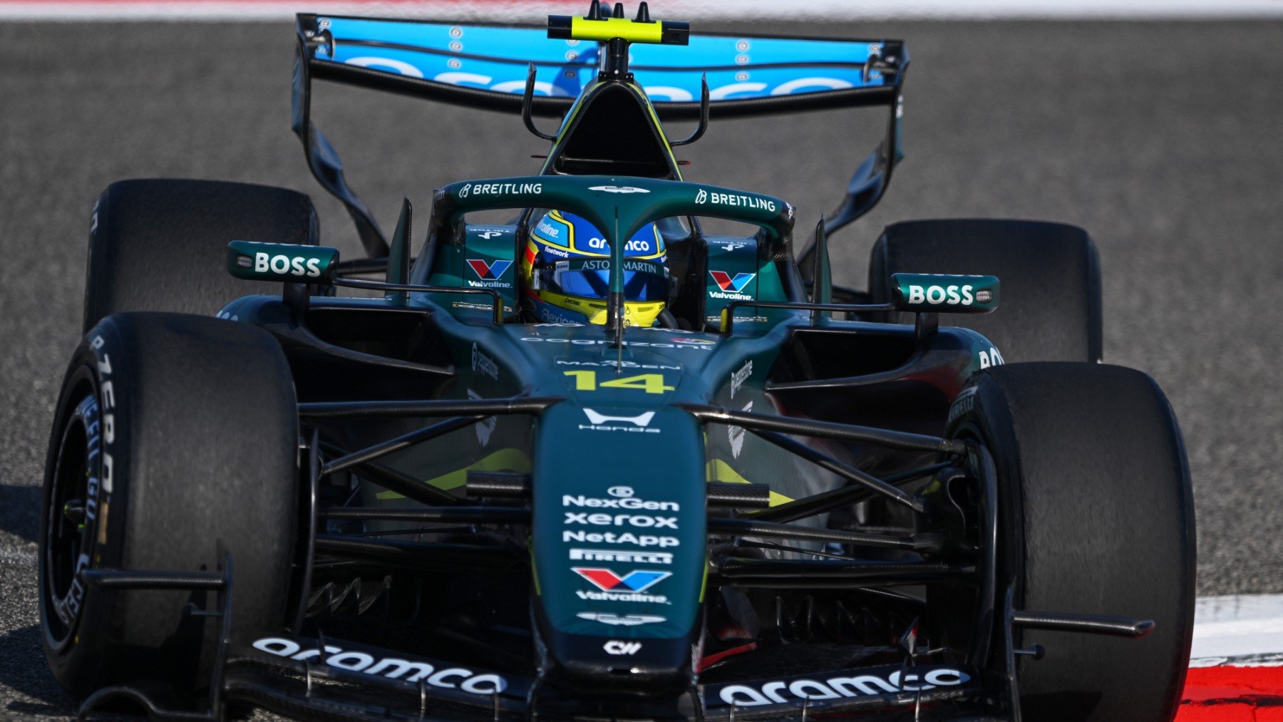 No hay día sin drama en Aston Martin: el coche se vuelve a romper y deja tirado a Fernando Alonso