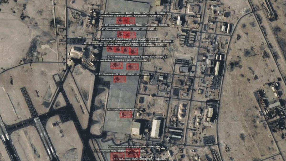 Imágenes de satélites revelan el aumento de despliegue aéreo de EEUU en su base de Qatar en los últimos días
