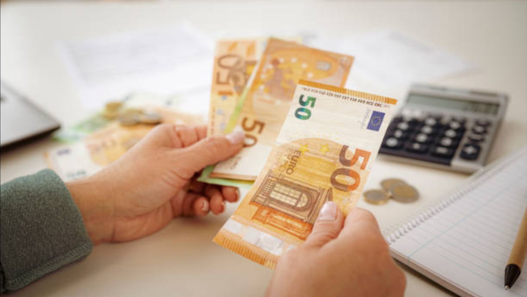 El BOE confirma el giro en tu nómina: cambia el SMI en España y esto es lo que vas a cobrar a partir de ahora