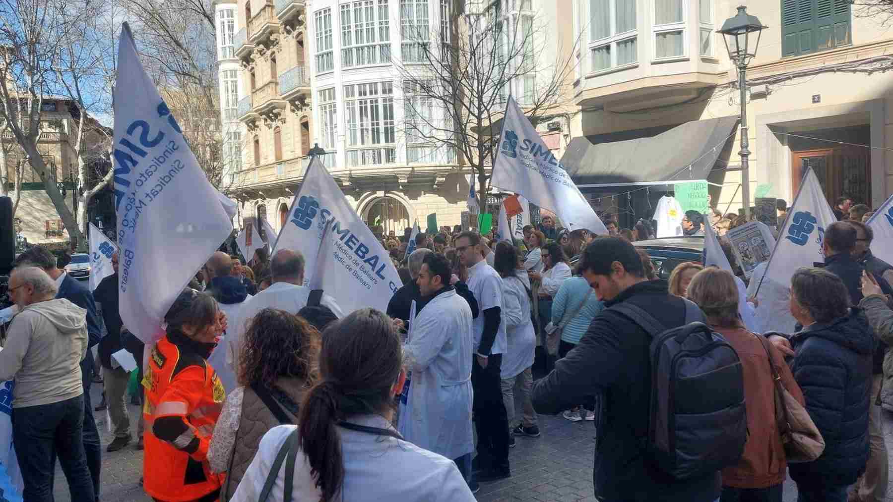 Salud suspende 20.046 citas por la huelga de médicos en Baleares, más de la mitad  consultas hospitalarias