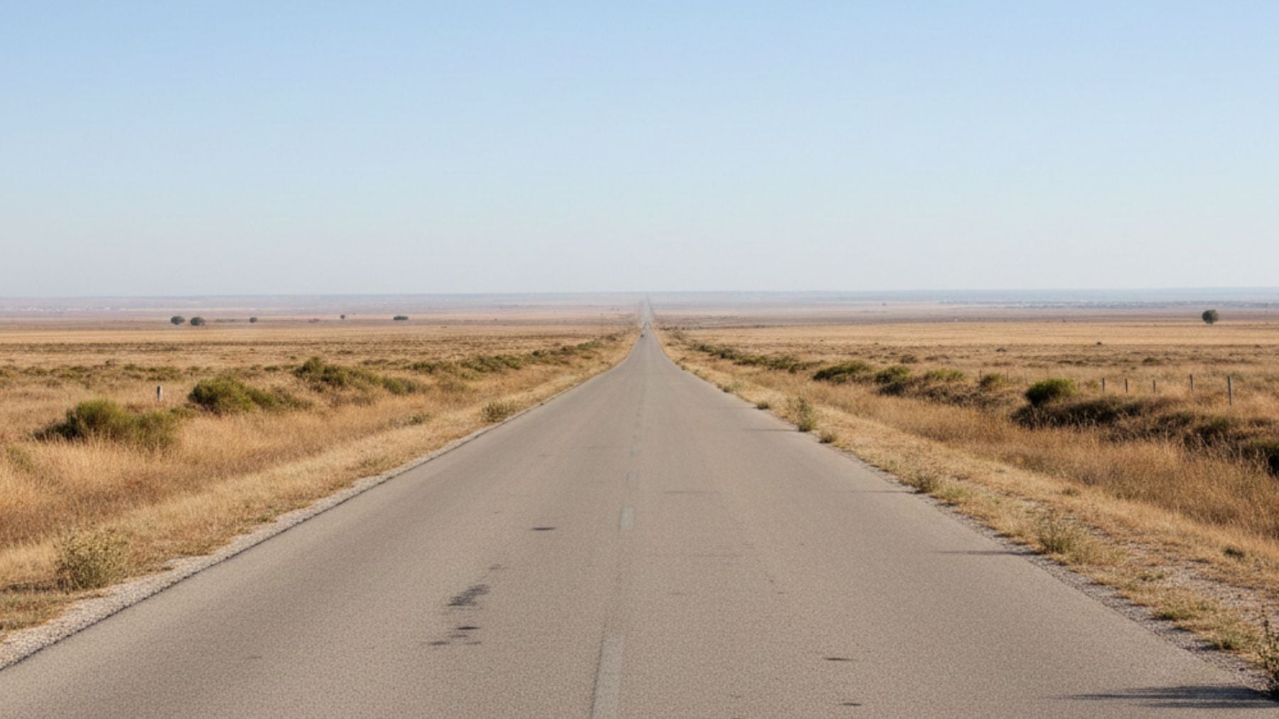Recreación artística de la carretera con la recta más larga de España. Foto: elaboración propia