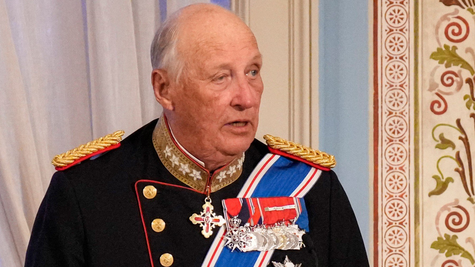 El rey Harald de Noruega, de 89 años, hospitalizado en Tenerife deshidratado y con una infección