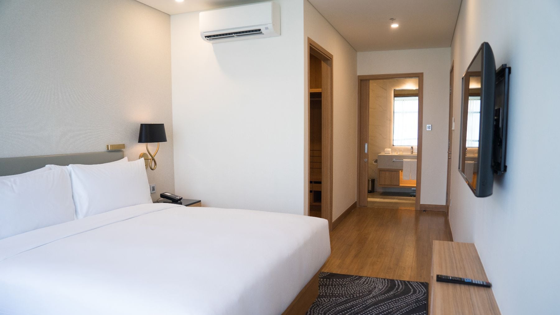 El motivo oculto por el que los hoteles tienen el aire acondicionado a temperaturas muy bajas: es parte de un plan