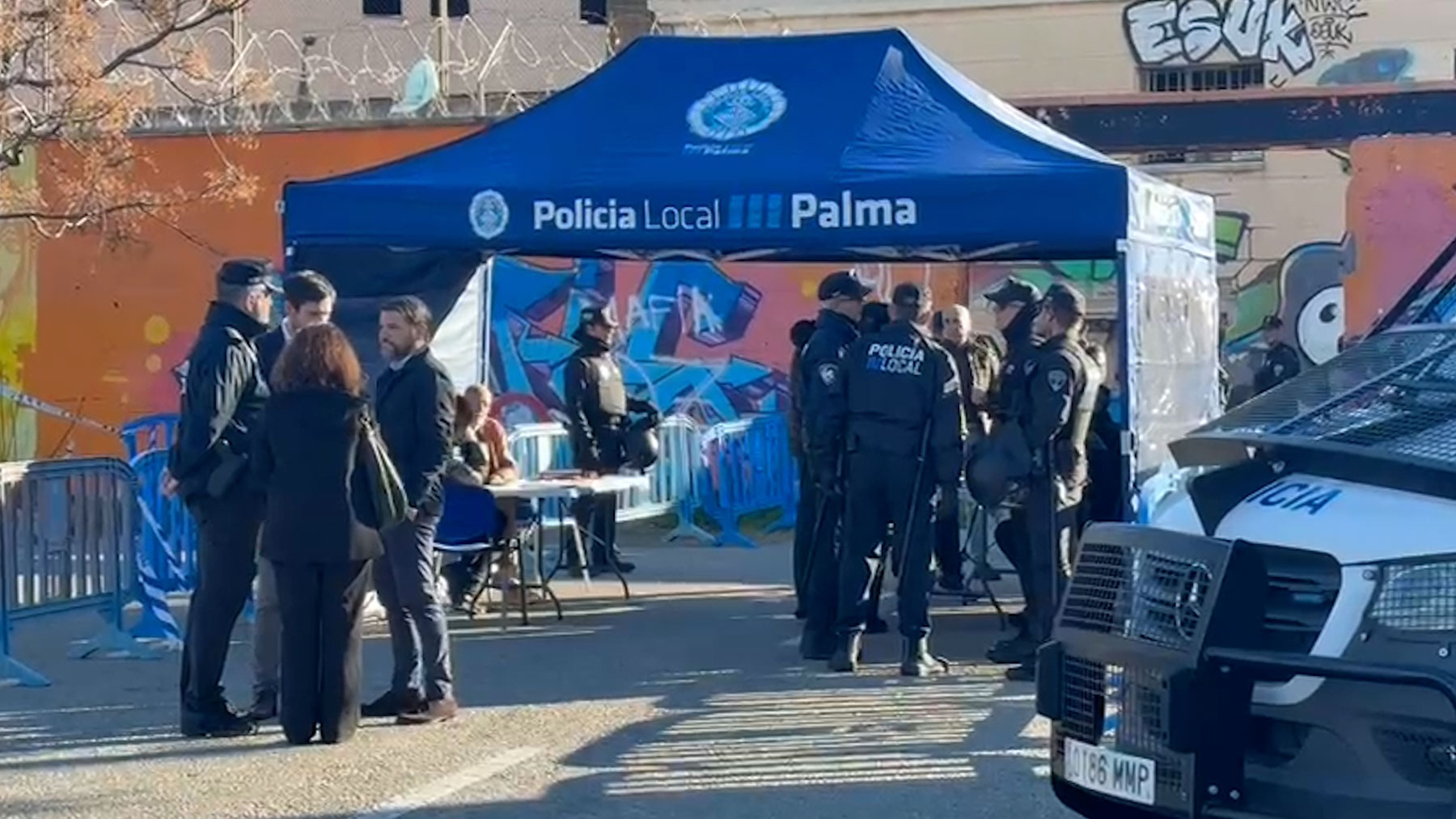 El Ayuntamiento activa los controles policiales para desalojar a los okupas ilegales de la antigua cárcel de Palma