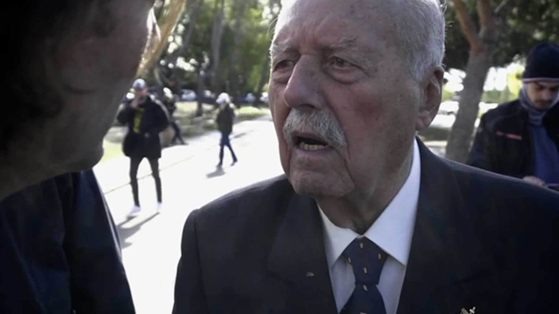 OKDIARIO captó la ultima aparición pública de Tejero en el entierro de Franco en Mingorrubio