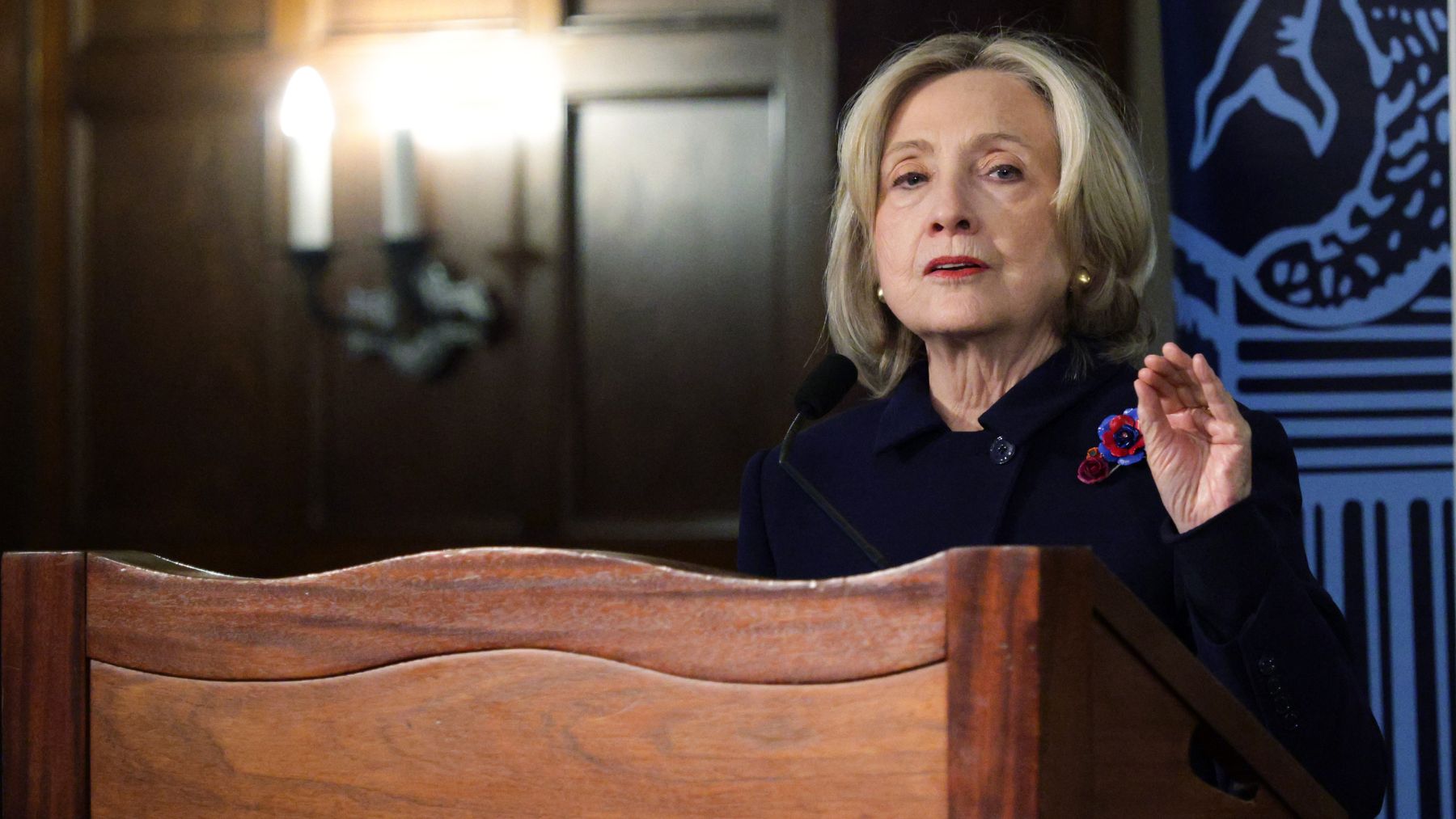 Hillary Clinton declara en el Congreso de EEUU: No recuerdo haber coincidido nunca con el señor Epstein