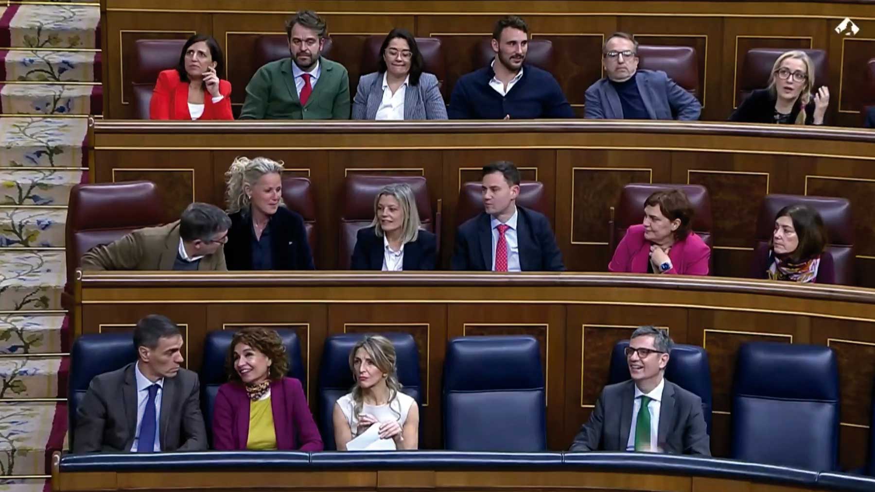 Montero vota en contra de las ayudas a las víctimas de Adamuz y se ríe tras el error