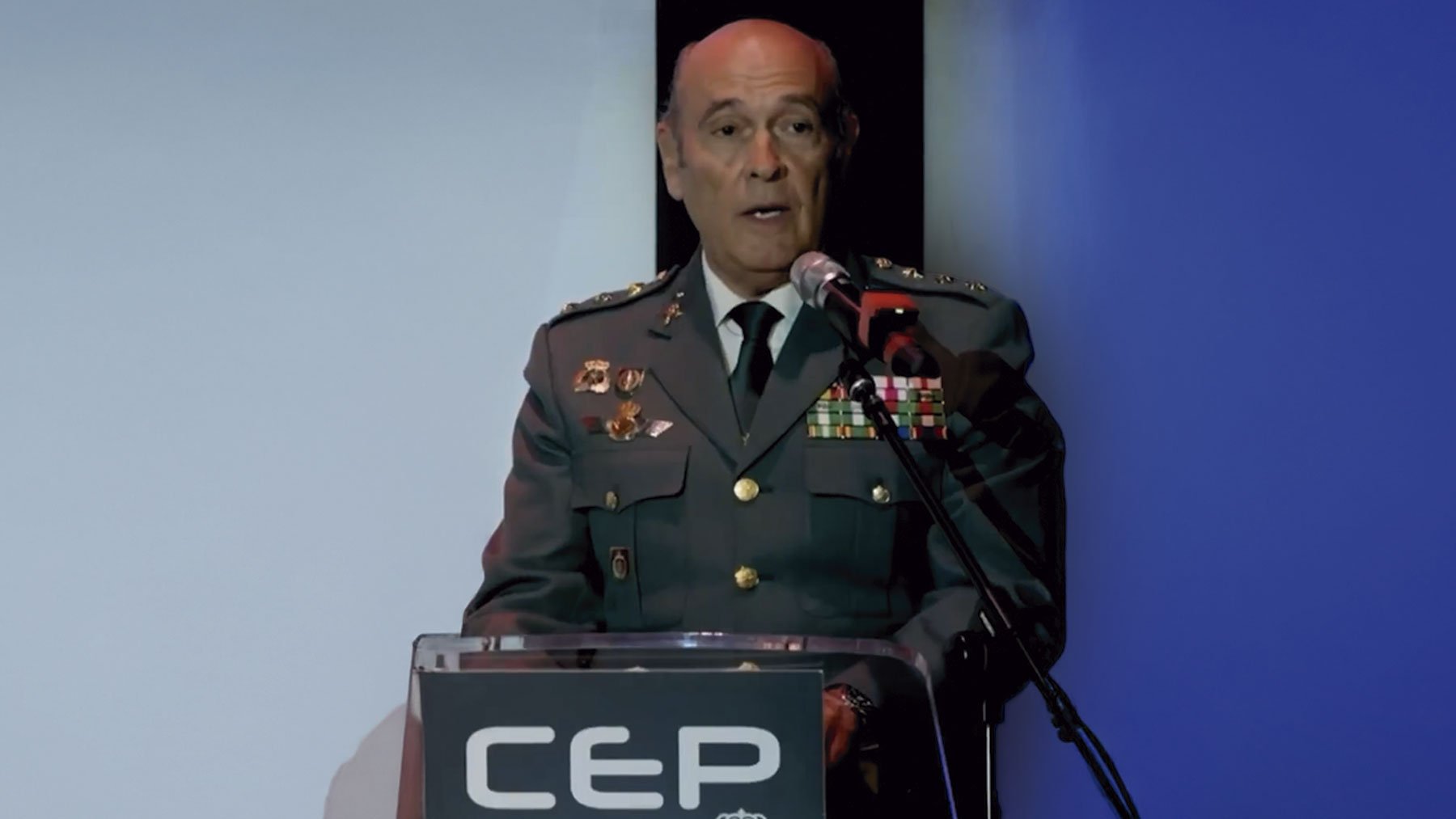 De los Cobos reaparece: Ni policías ni guardias civiles se merecen el bochorno que nos hacen pasar