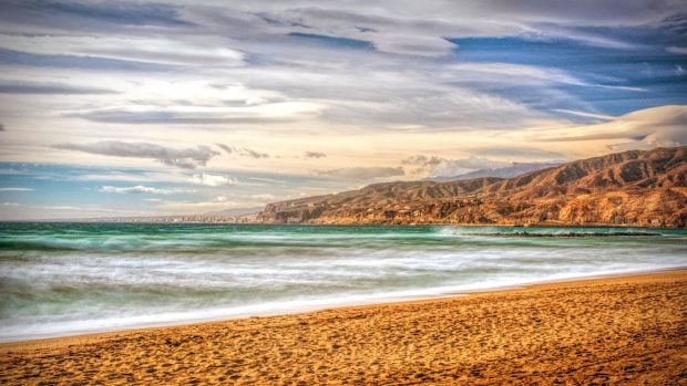 Playa de El Zapillo, en Almería.