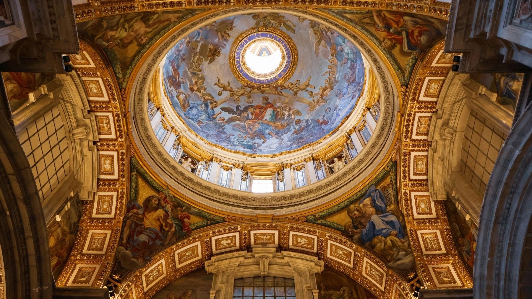 Está en Madrid y pasa desapercibida: así es cómo puedes visitar gratis una de las cúpulas más grandes del mundo