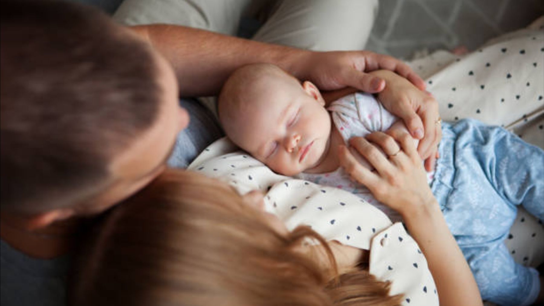 Estos son los nombres de niño que están prohibidos en España: lo dice la Ley