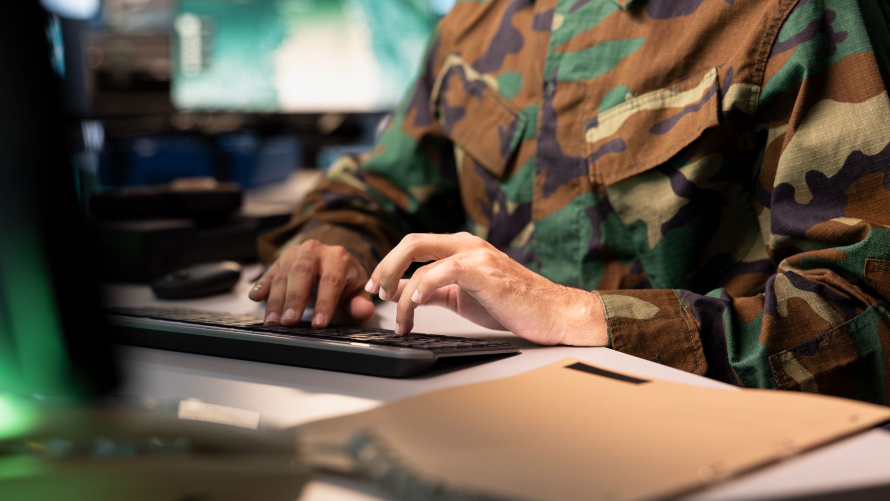 Aviso oficial de Hacienda a los mutualistas: la mili ahora cuenta para que te devuelvan el IRPF de tu pensión