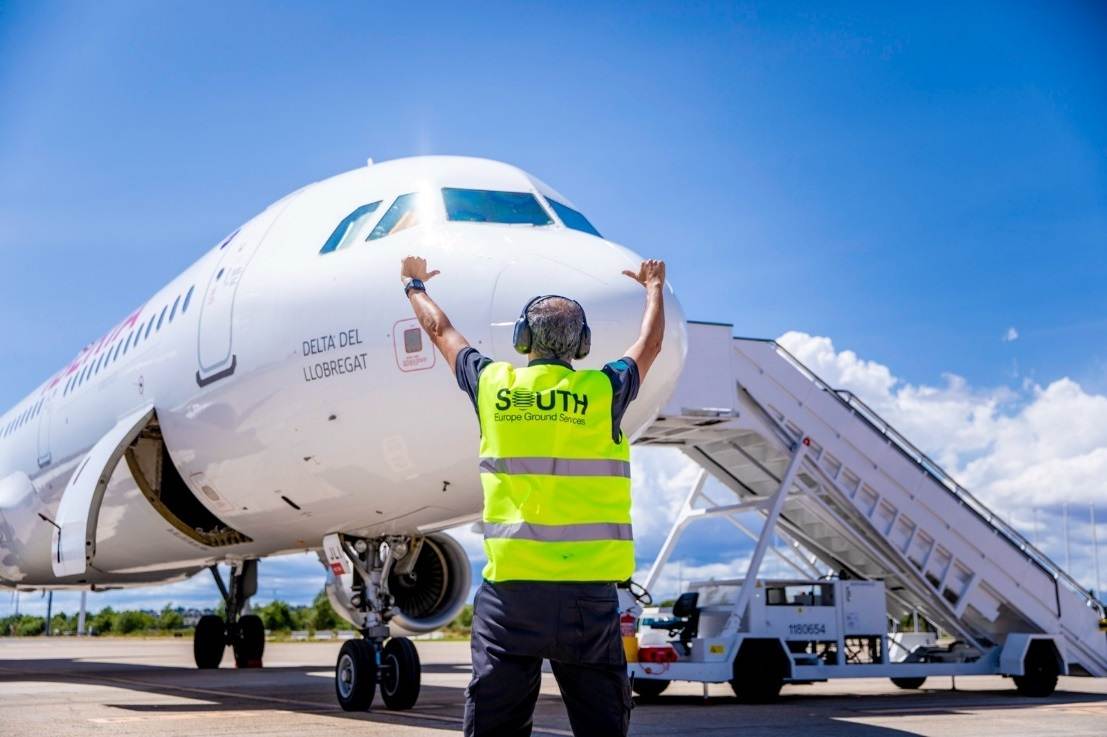 IAG, Inditex y Santander lideran las caídas del Ibex tras el ataque a Irán con descensos de hasta el 7%