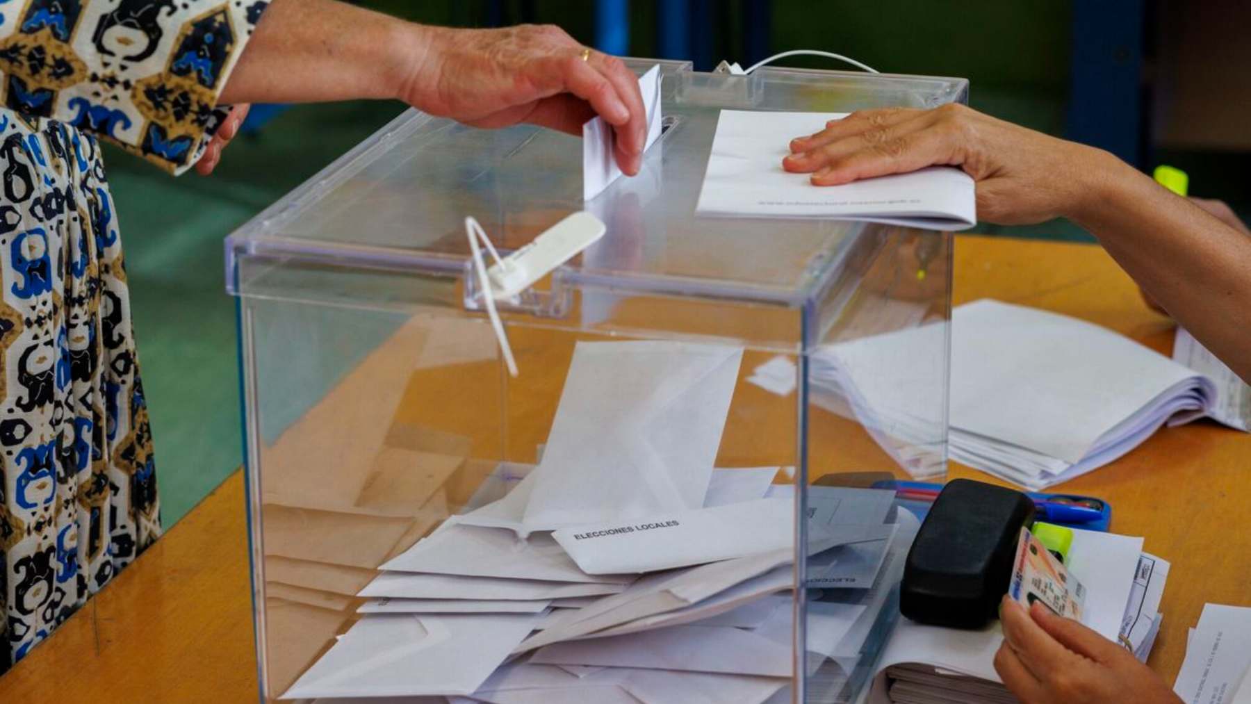 Dónde te toca votar en las elecciones de Castilla y León: consulta tu colegio electoral, mesa y sección