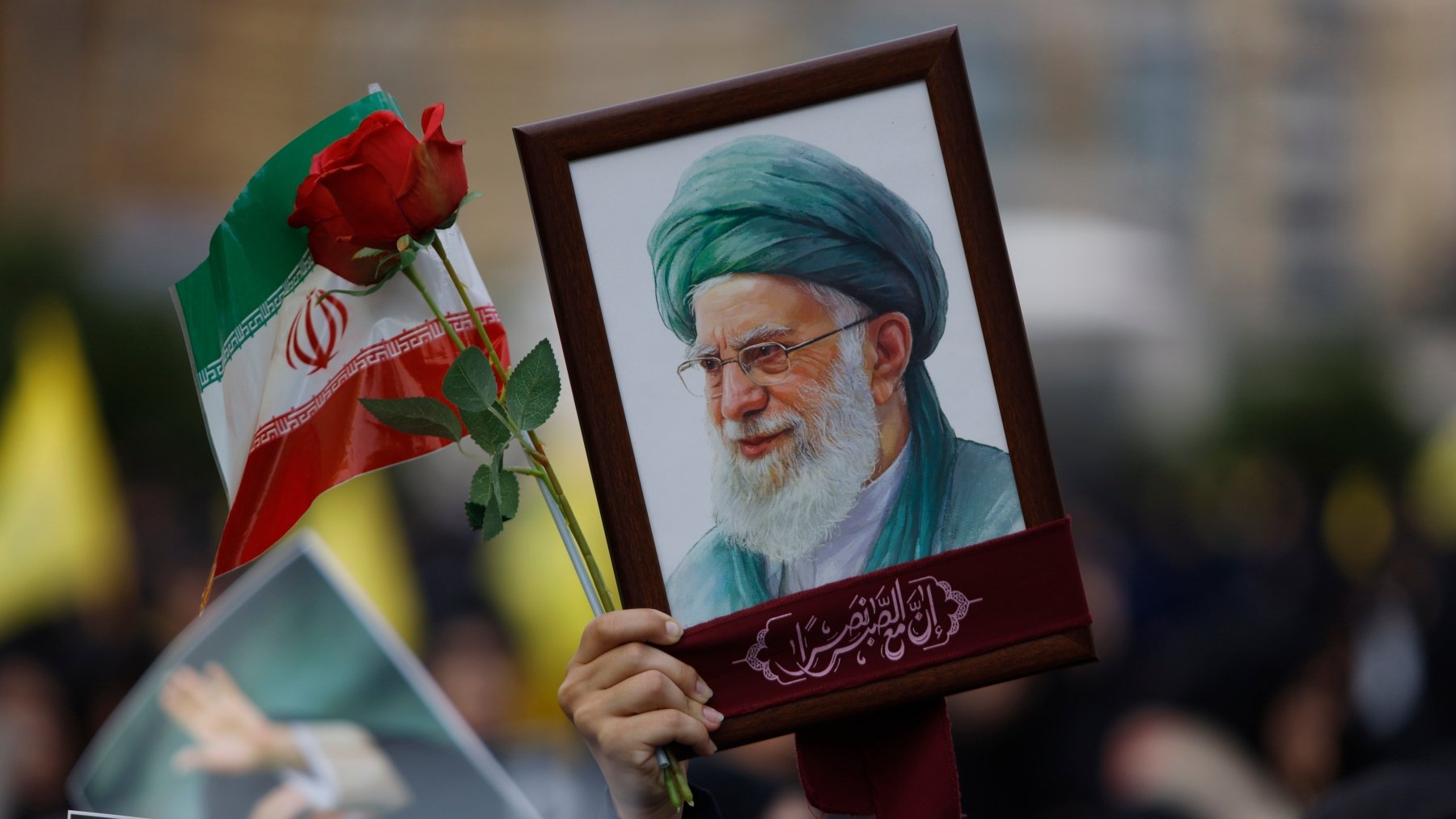 Hezbolá se une al conflicto y lanza cohetes contra Israel para vengar la muerte de Jamenei