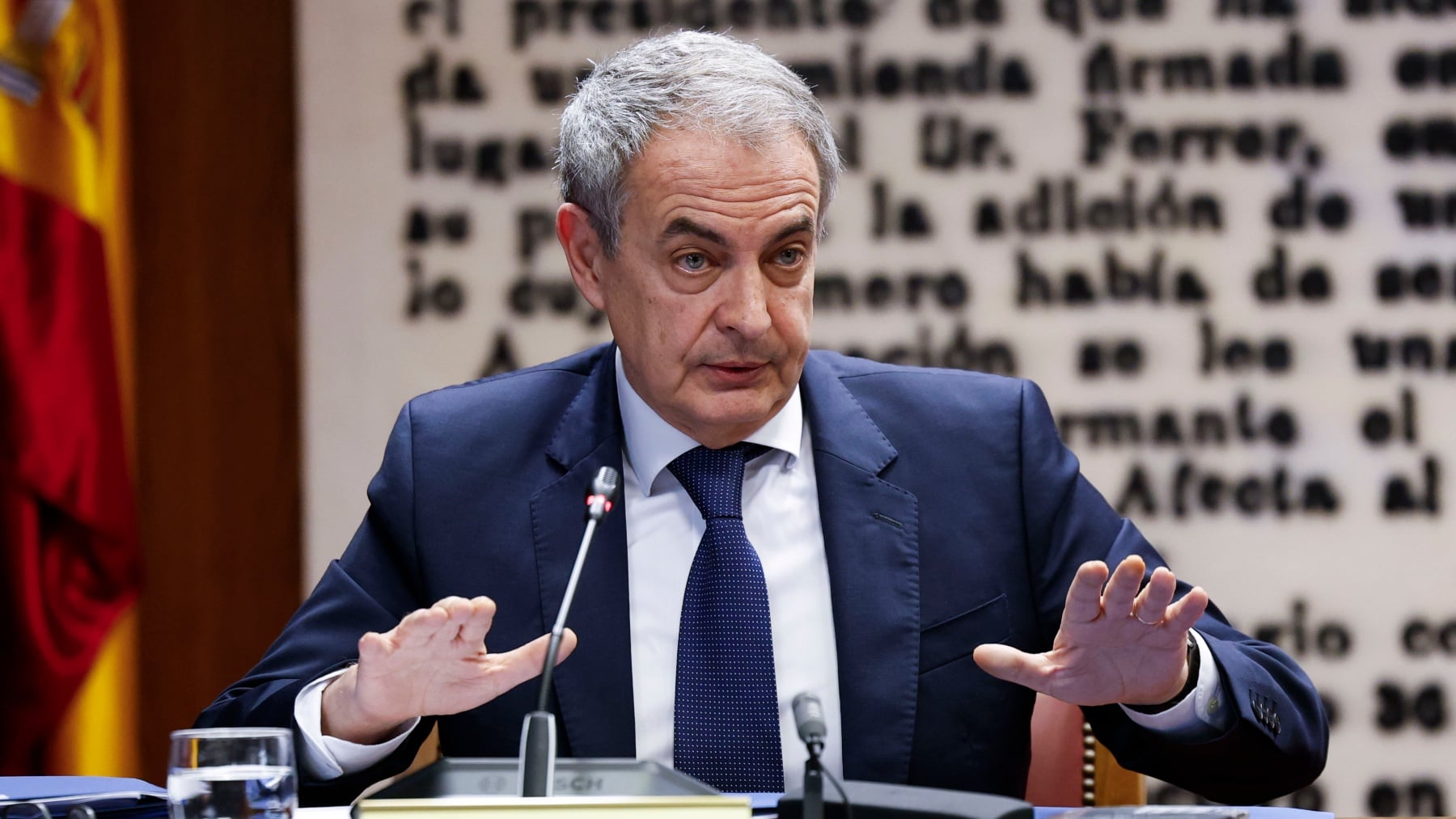 Zapatero admite en el Senado que cobró en torno a medio millón de su conseguidor vinculado a Plus Ultra